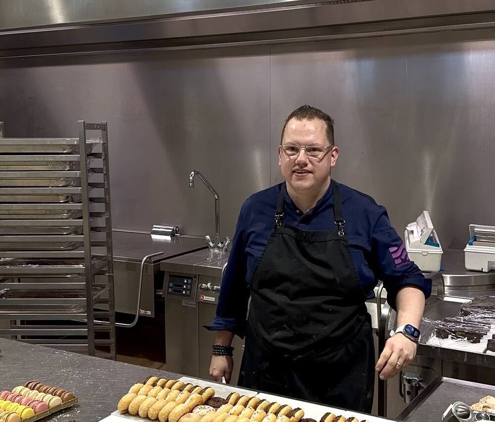 Achter de schermen bij Martiniplaza: Arjen de Vries, chef-kok