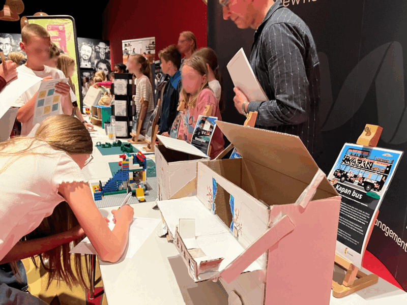 AdoptIDee: 500 kinderen presenteren ideeën 