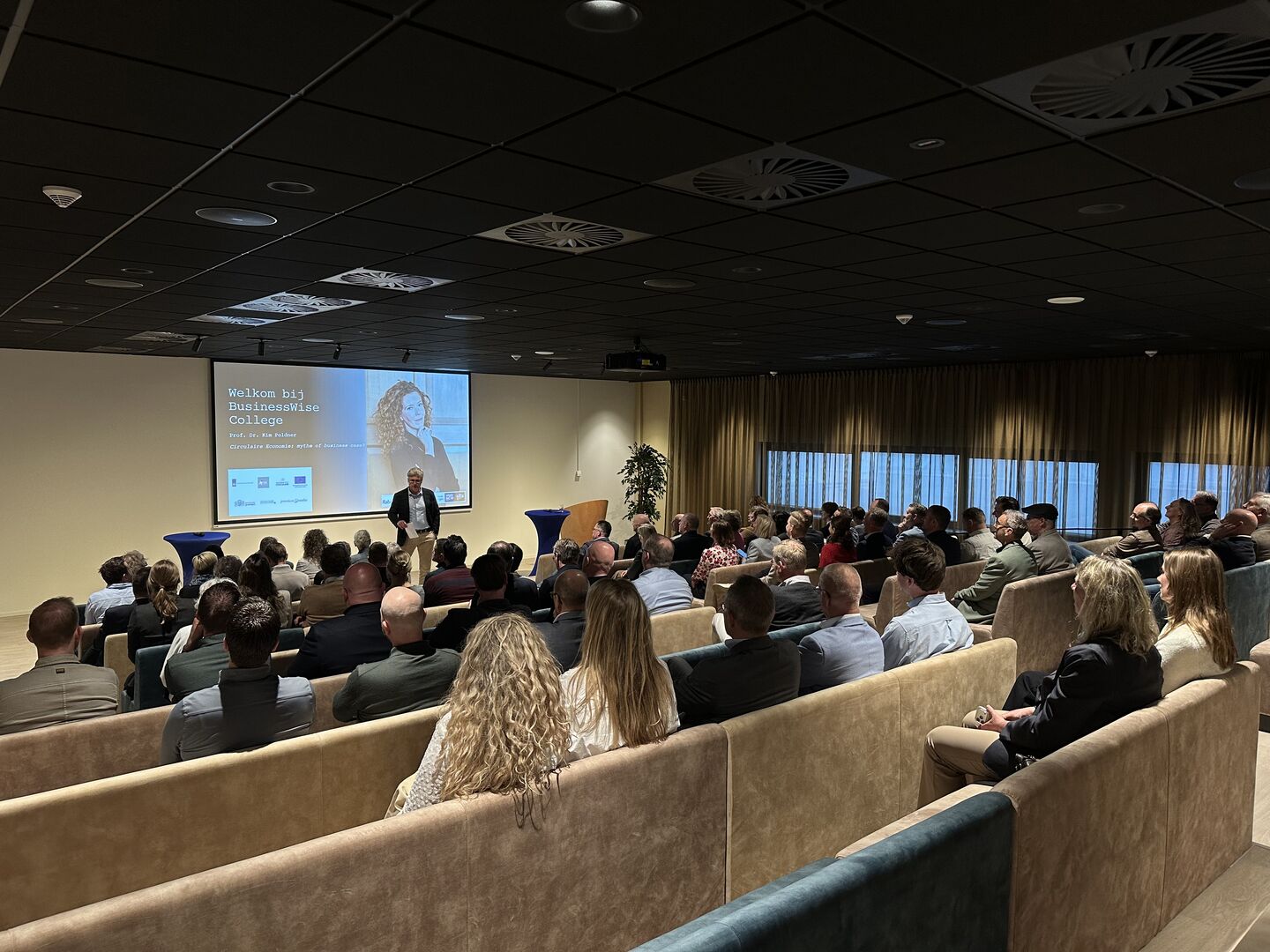 BusinessWise College