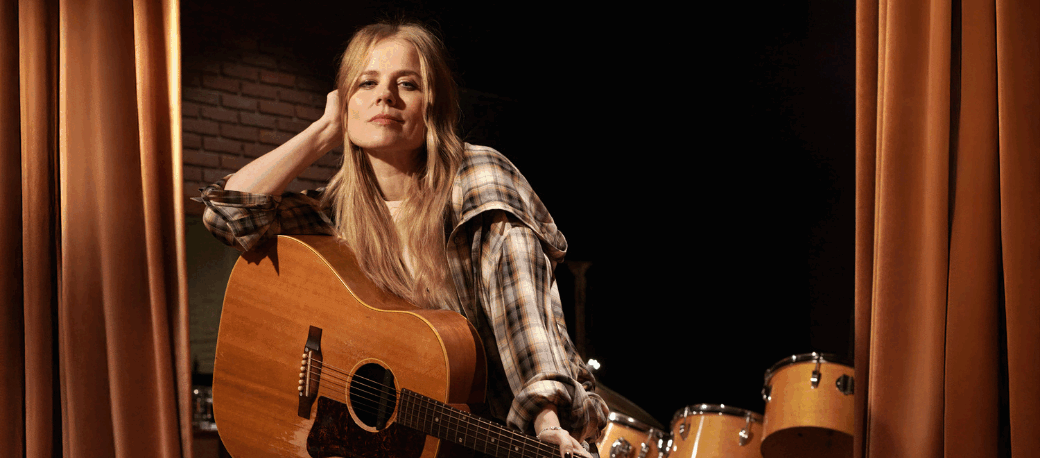 Ilse DeLange