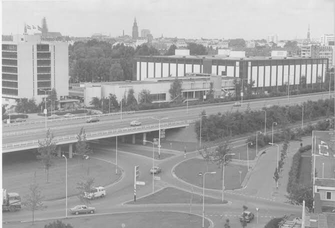 Martinihal vanaf de snelweg