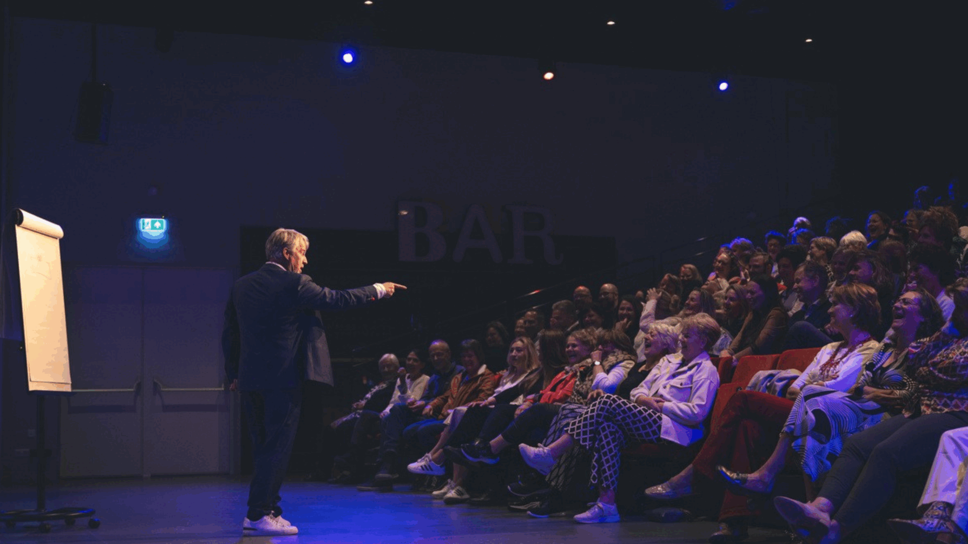 Milo Berlijn presenteert: PIMP Theatershow