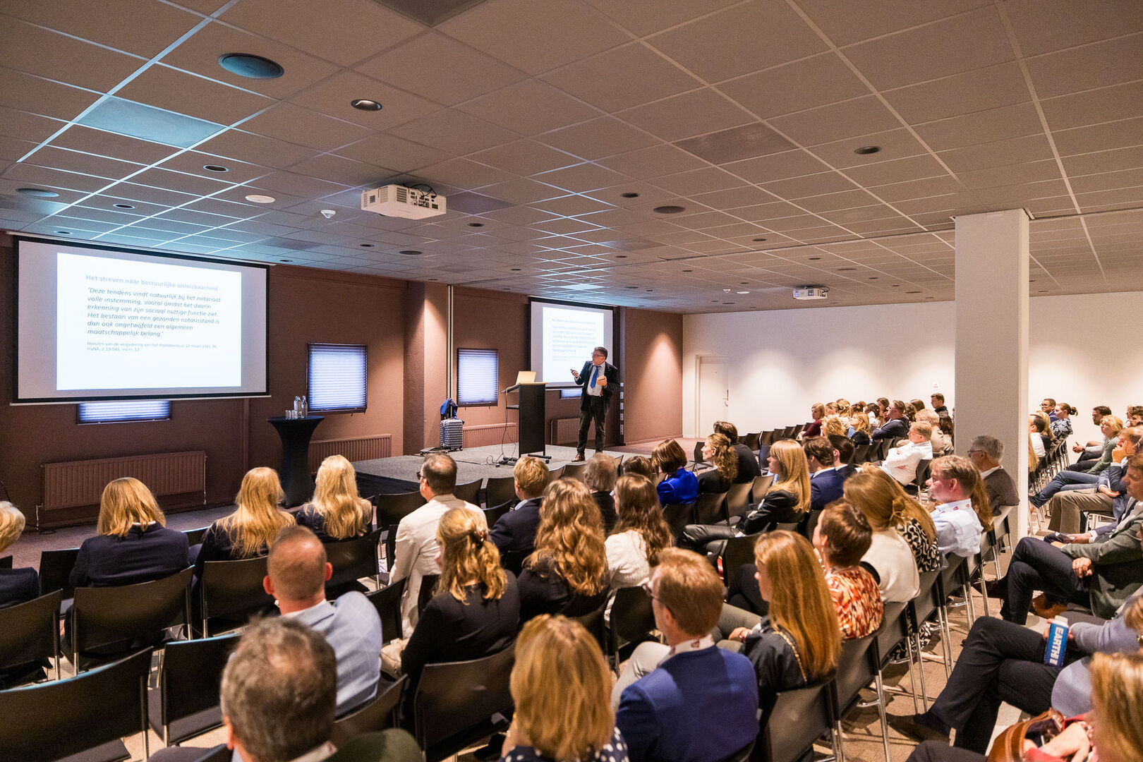 Overzicht vergaderzalen 